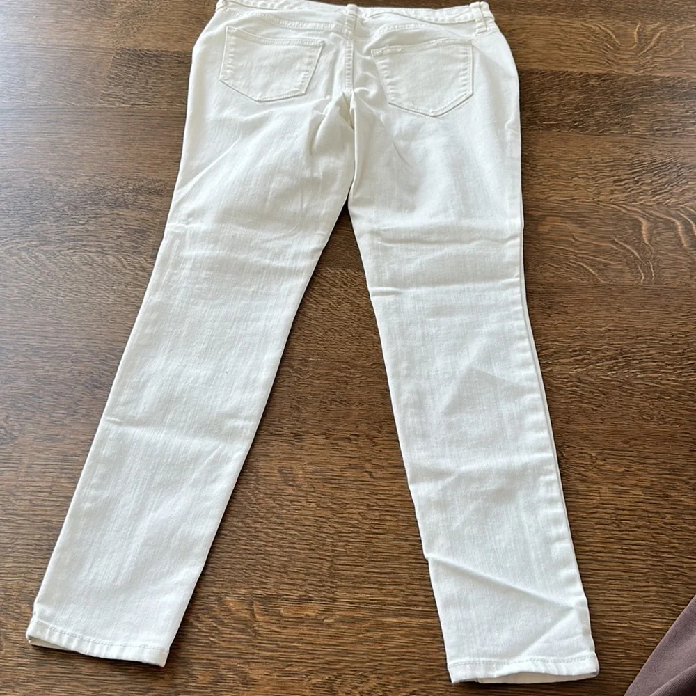 Universal Thread - Mid Rise White Skinny Jean - Picture 7 of 8
